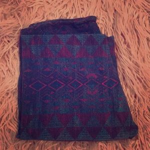 Never worn lularoe one size os boho print leggings